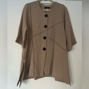 Tan tunic with funky wood buttons - Size M